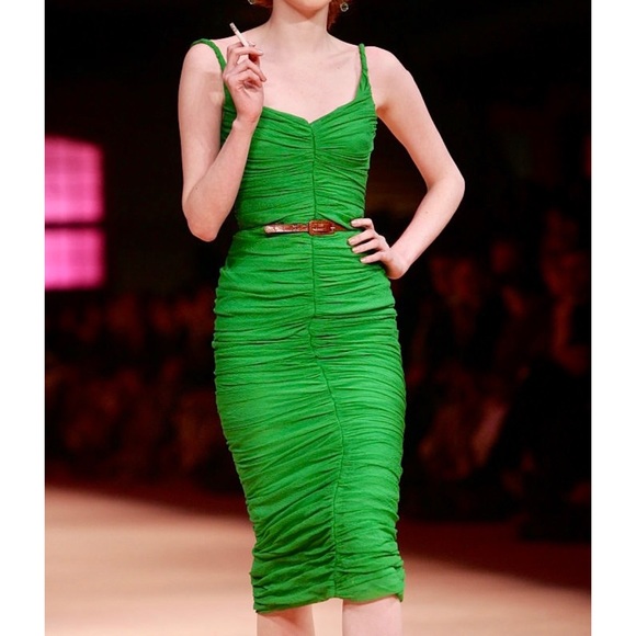 Alexander McQueen Dresses & Skirts - ALEXANDER MCQUEEN VINTAGE GREEN SILK RUCHED DRESS SIZE 40